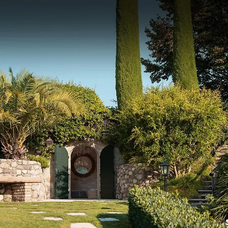 Willa Gabrielle Estate *