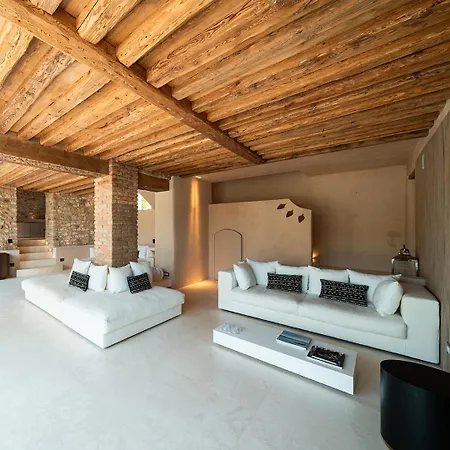 Gabrielle Estate Вилла Торри-дель-Бенако
